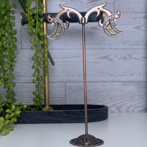 Elegant Gold and Silver Crescent‎ Earrings waterproof.